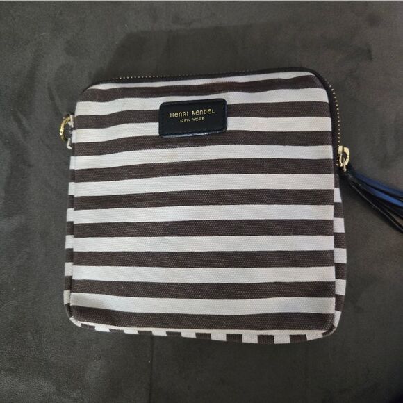 henri bendel Handbags - Henri Bendel Canvas Clutch Makeup Bag